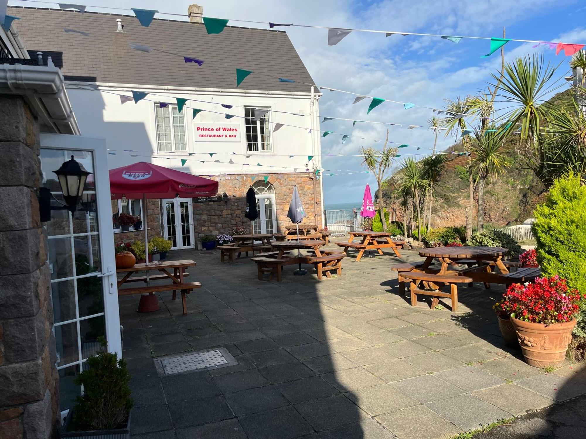 The Prince Of Wales Hotel St Ouen's Exterior photo